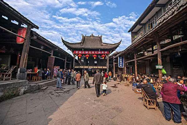 家庭教育应该注重什么?-探索知识-人民新闻网